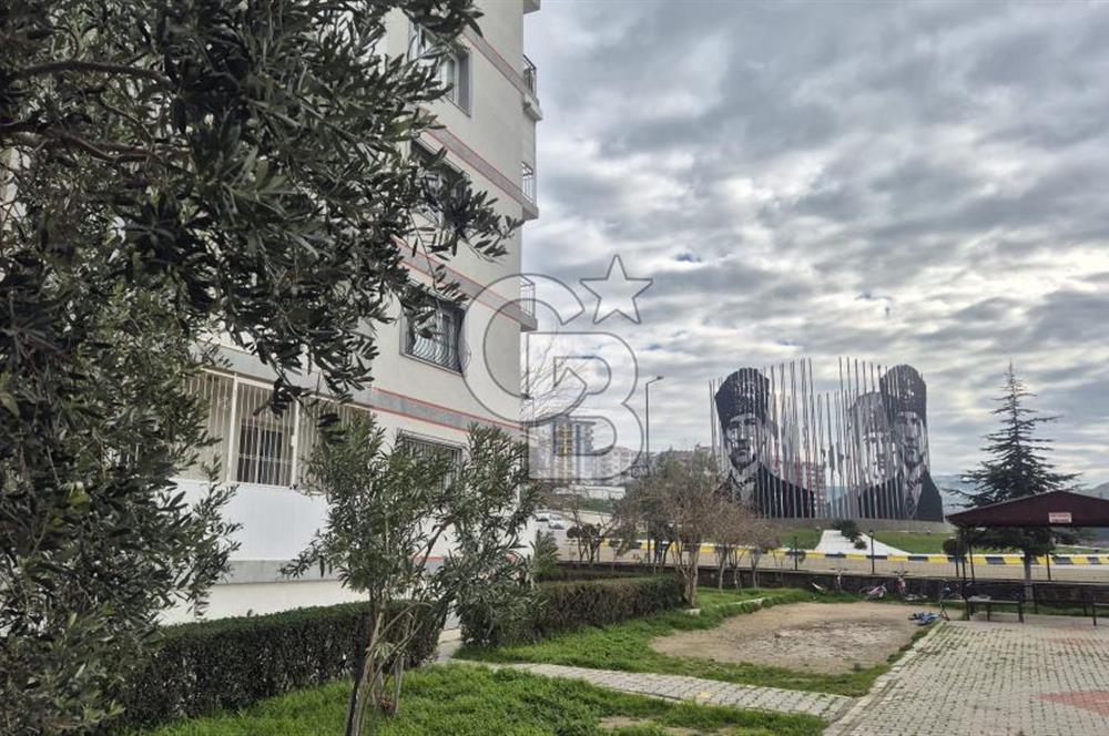 MENEMEN ULUKENT MERKEZDE SİTE İÇİ SATILIK TEMİZ 3+1 DAİRE