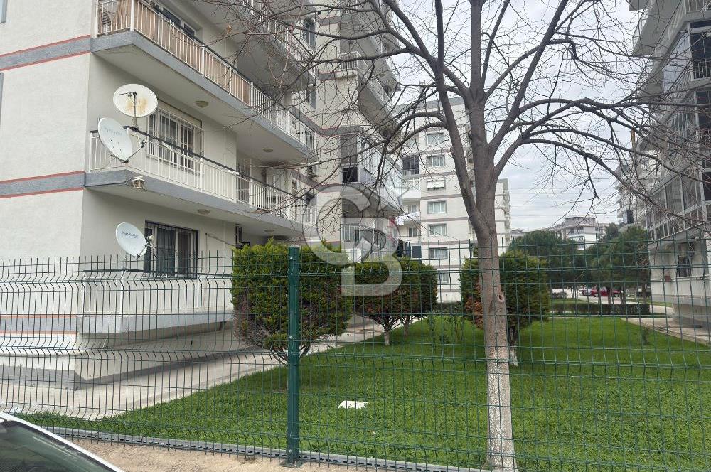 MENEMEN ULUKENT MERKEZDE SİTE İÇİ SATILIK TEMİZ 3+1 DAİRE