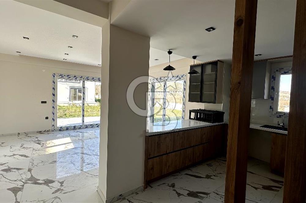 Kavakdere'de Doğayla İç İçe, Butik Site Konseptinde 3+1 Villalar