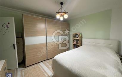 Gaziemir Atıfbeyde Türkan Saylan Caddesi Üzerinde 3+1 Daire