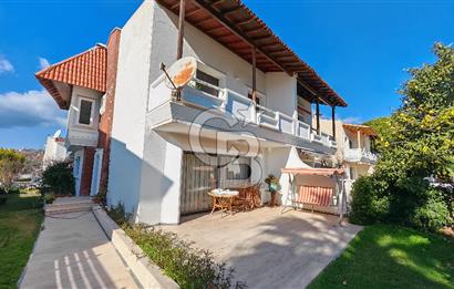 Çeşme Boyalık Sakarya Mah Satılık Bahçeli 4+1 Dubleks Villa