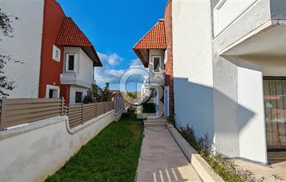 Çeşme Boyalık Sakarya Mah Satılık Bahçeli 4+1 Dubleks Villa