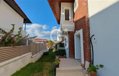Çeşme Boyalık Sakarya Mah Satılık Bahçeli 4+1 Dubleks Villa