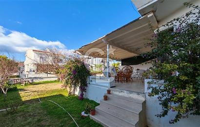 Çeşme Boyalık Sakarya Mah Satılık Bahçeli 4+1 Dubleks Villa