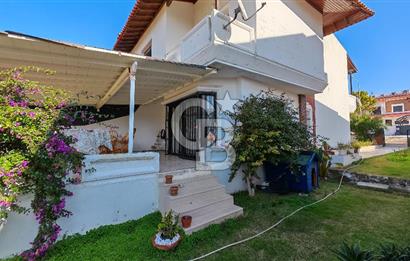 Çeşme Boyalık Sakarya Mah Satılık Bahçeli 4+1 Dubleks Villa
