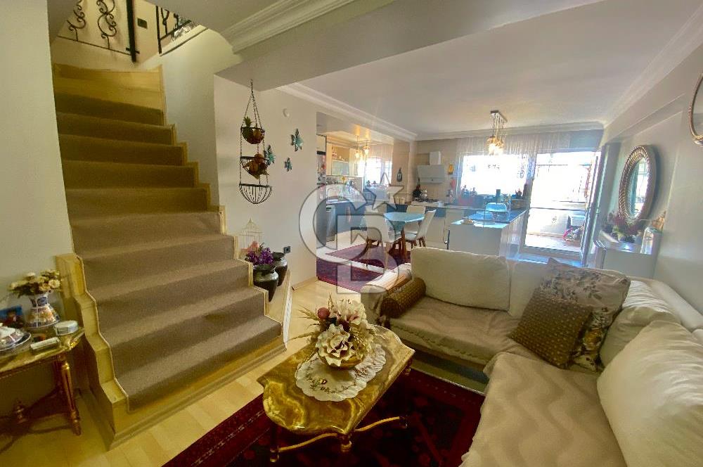 HALİDE EDİP ADIVAR CADDESİNDE SATILIK TRİPLEKS 5+2 DAİRE 