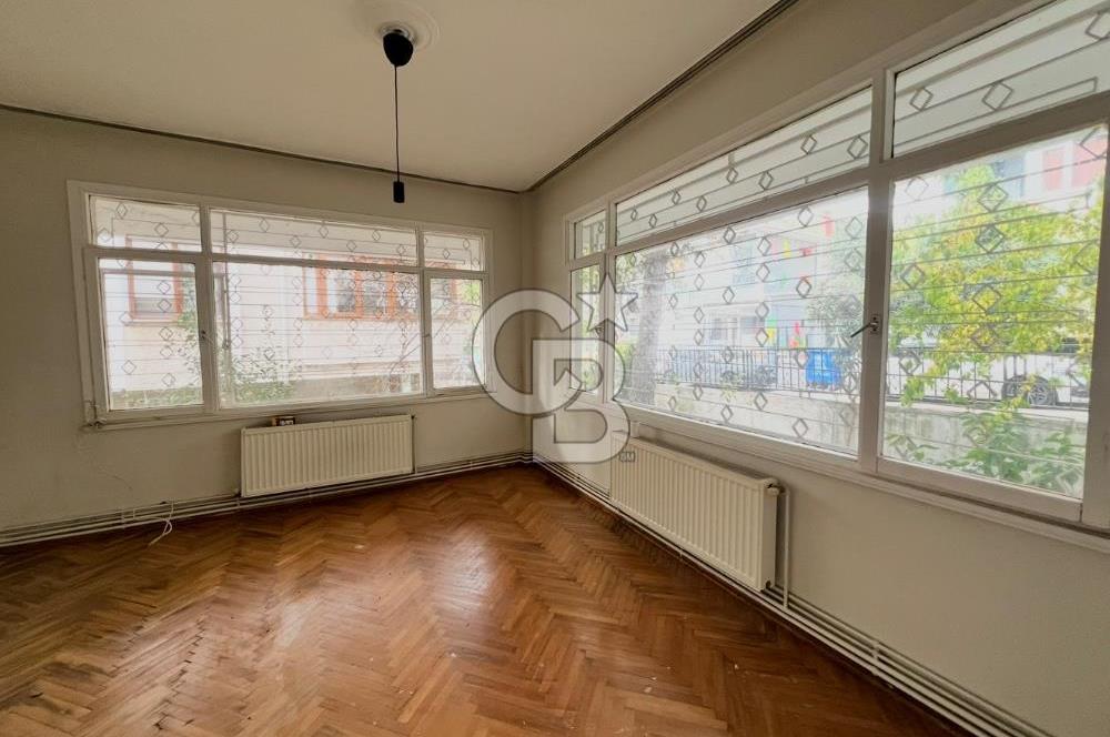 ACIBADEM ÇEKEN SOKAK DA MÜSTAKİL 2+1 KİRALIK