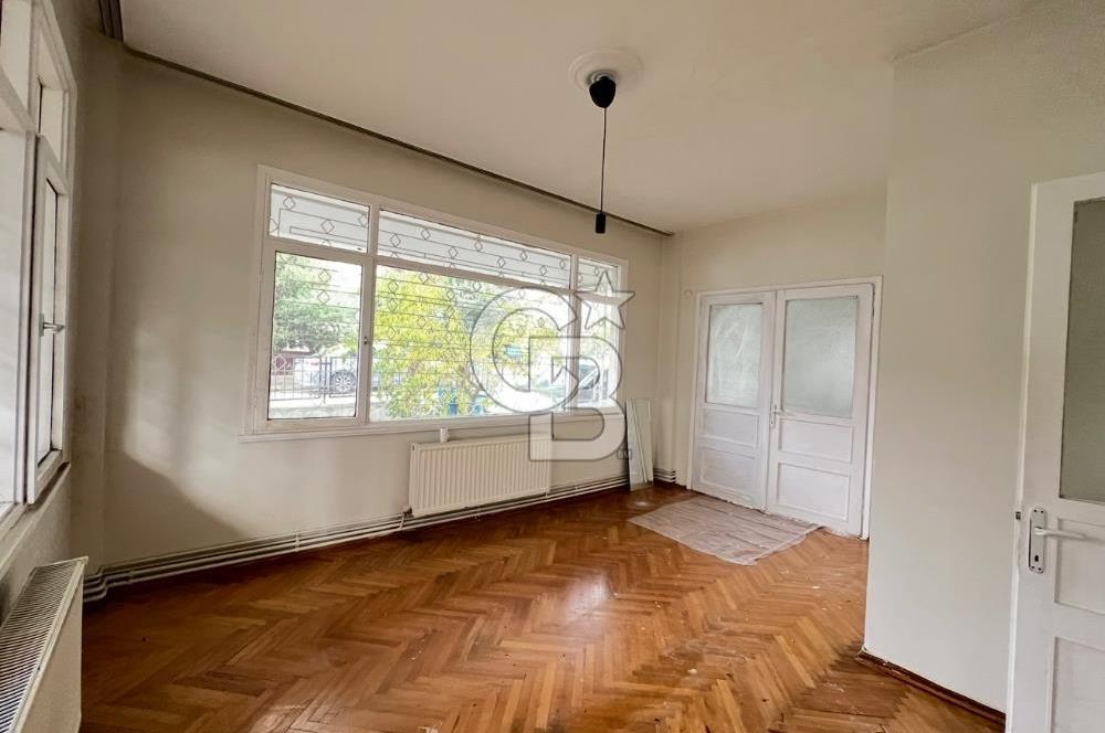 ACIBADEM ÇEKEN SOKAK DA MÜSTAKİL 2+1 KİRALIK