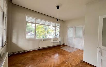 ACIBADEM ÇEKEN SOKAK DA MÜSTAKİL 2+1 KİRALIK