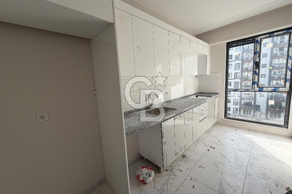 MİR METRO SİTESİNDE DENİZ MANZARALI 2+1 SATILIK DAİRE