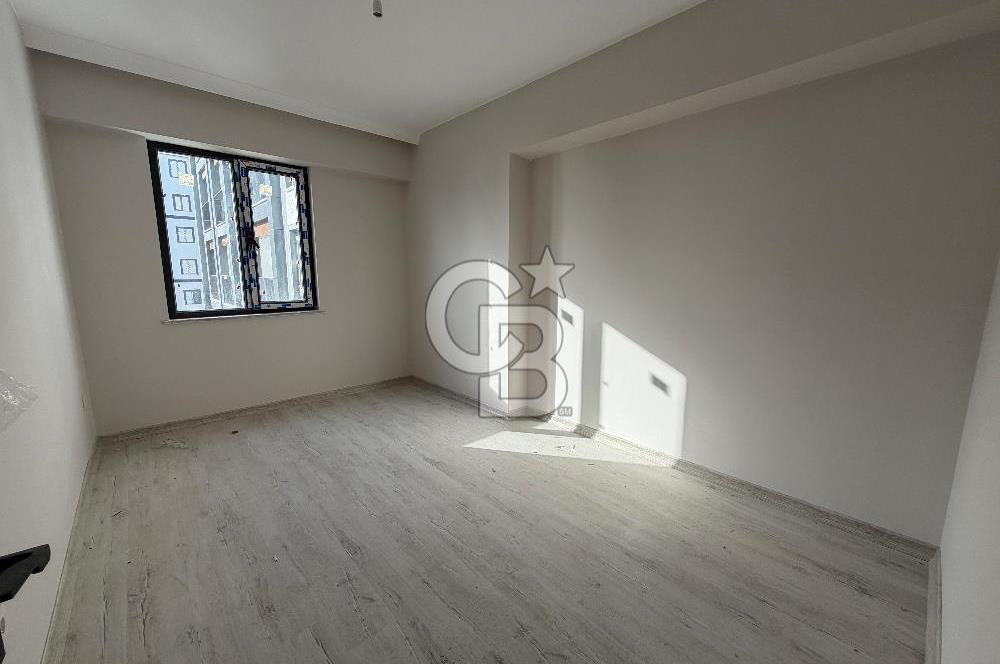MİR METRO SİTESİNDE DENİZ MANZARALI 2+1 SATILIK DAİRE