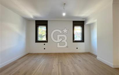 CADDEBOSTAN YALI PARSELİNDE DENİZ MANZARALI 260M2 NET 5+1 KİRALIK DAİRE