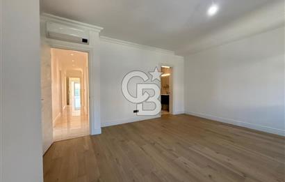 CADDEBOSTAN YALI PARSELİNDE DENİZ MANZARALI 260M2 NET 5+1 KİRALIK DAİRE