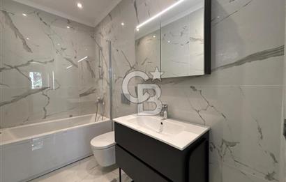 CADDEBOSTAN YALI PARSELİNDE DENİZ MANZARALI 260M2 NET 5+1 KİRALIK DAİRE