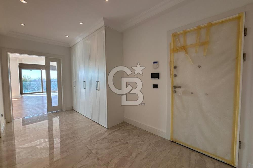 CADDEBOSTAN YALI PARSELİNDE DENİZ MANZARALI 260M2 NET 5+1 KİRALIK DAİRE