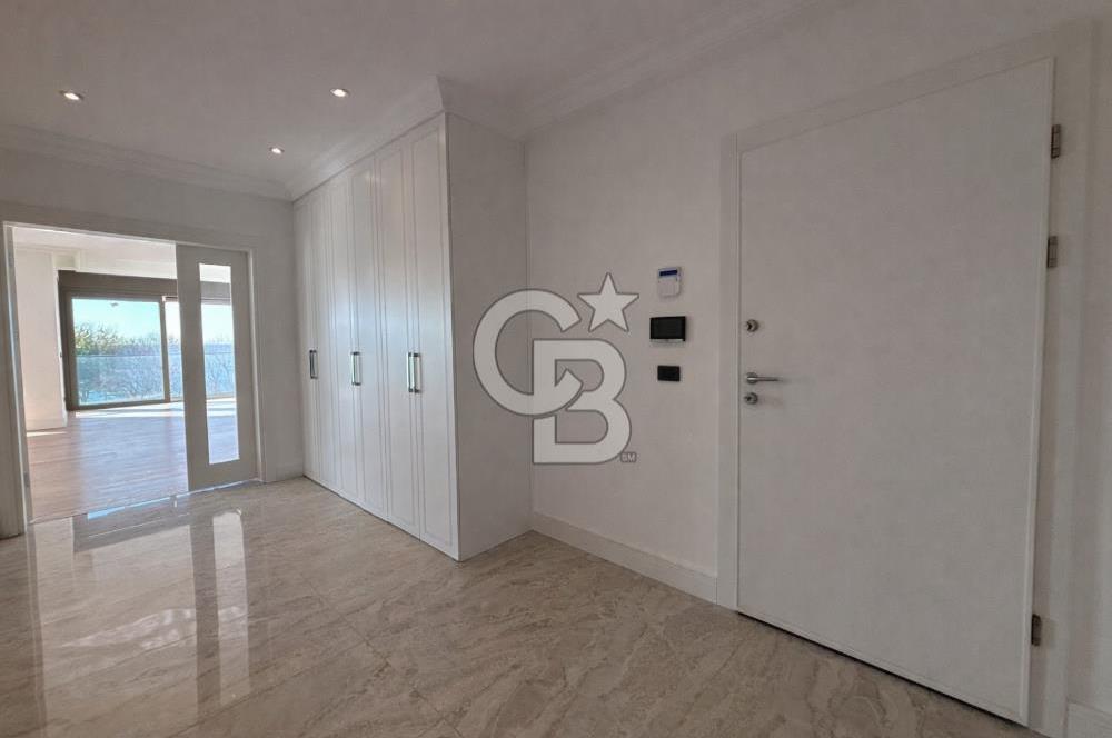 CADDEBOSTAN YALI PARSELİNDE DENİZ MANZARALI 260M2 NET 5+1 KİRALIK DAİRE