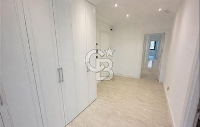 CADDEBOSTAN YALI PARSELİNDE DENİZ MANZARALI 260M2 NET 5+1 KİRALIK DAİRE