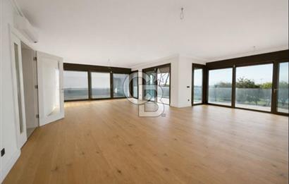 CADDEBOSTAN YALI PARSELİNDE DENİZ MANZARALI 260M2 NET 5+1 KİRALIK DAİRE