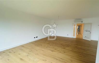 CADDEBOSTAN YALI PARSELİNDE DENİZ MANZARALI 260M2 NET 5+1 KİRALIK DAİRE