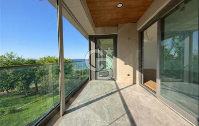 CADDEBOSTAN YALI PARSELİNDE DENİZ MANZARALI 260M2 NET 5+1 KİRALIK DAİRE