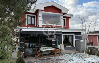 ALACAATLI 'DA MANZARALI HAVUZLU SİTEDE SATILIK 4+1 VİLLA