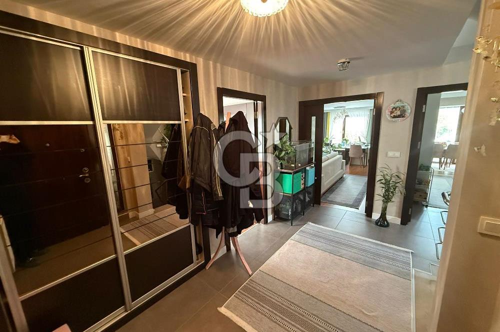 ALACAATLI 'DA MANZARALI HAVUZLU SİTEDE SATILIK 4+1 VİLLA