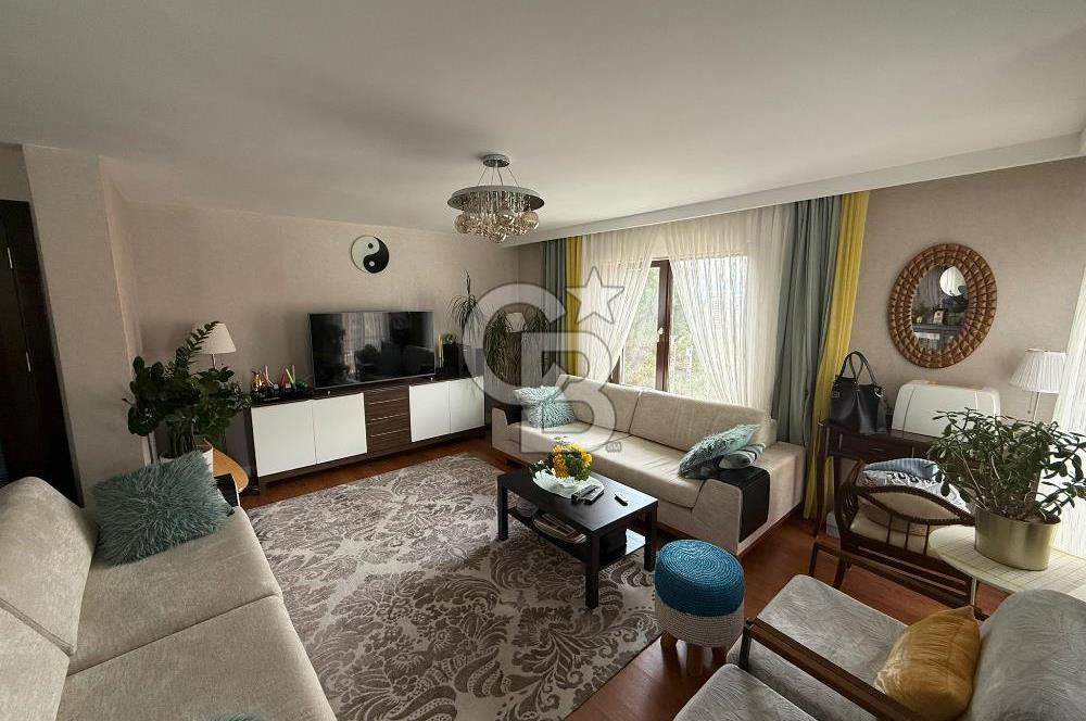 ALACAATLI 'DA MANZARALI HAVUZLU SİTEDE SATILIK 4+1 VİLLA