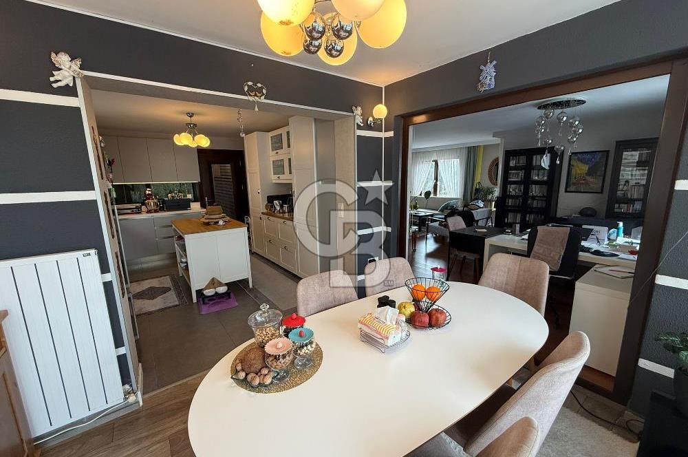 ALACAATLI 'DA MANZARALI HAVUZLU SİTEDE SATILIK 4+1 VİLLA