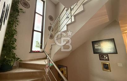 ALACAATLI 'DA MANZARALI HAVUZLU SİTEDE SATILIK 4+1 VİLLA