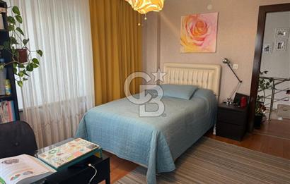 ALACAATLI 'DA MANZARALI HAVUZLU SİTEDE SATILIK 4+1 VİLLA