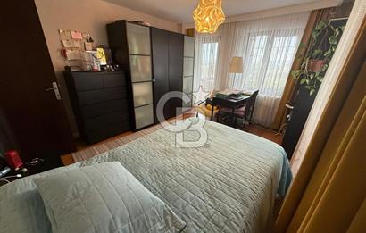 ALACAATLI 'DA MANZARALI HAVUZLU SİTEDE SATILIK 4+1 VİLLA