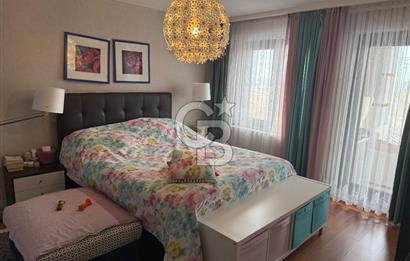 ALACAATLI 'DA MANZARALI HAVUZLU SİTEDE SATILIK 4+1 VİLLA