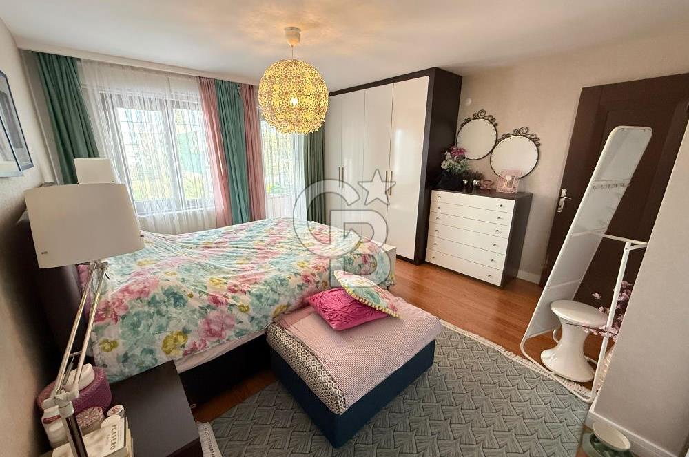 ALACAATLI 'DA MANZARALI HAVUZLU SİTEDE SATILIK 4+1 VİLLA