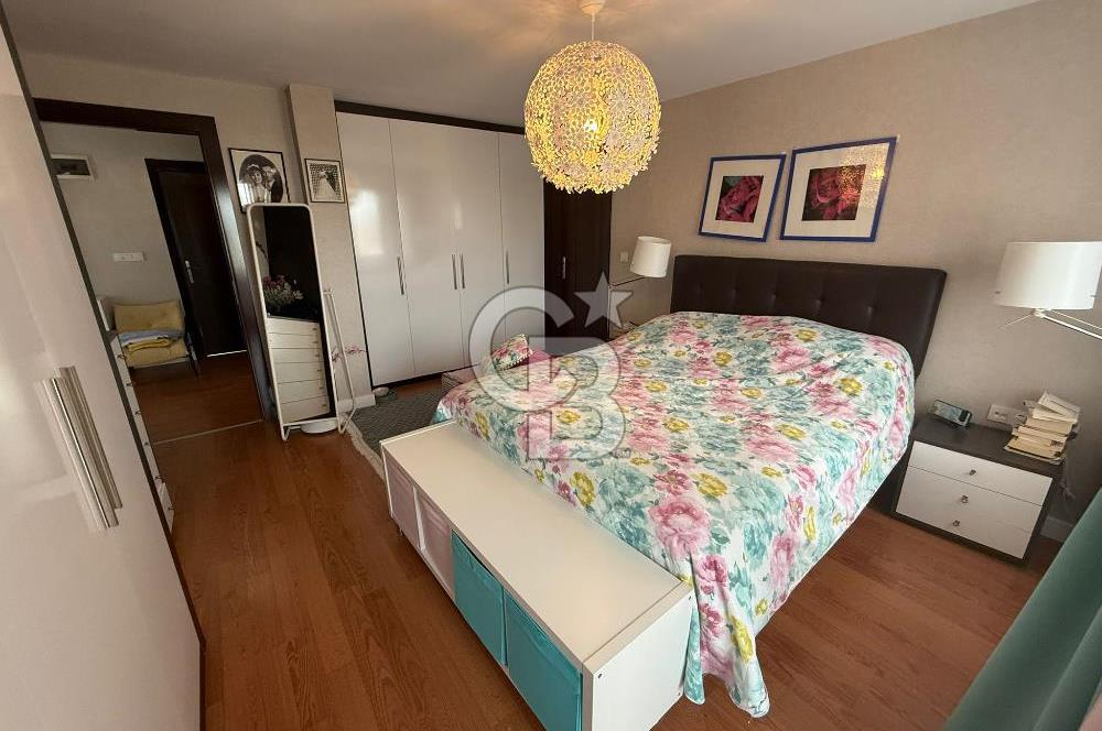 ALACAATLI 'DA MANZARALI HAVUZLU SİTEDE SATILIK 4+1 VİLLA