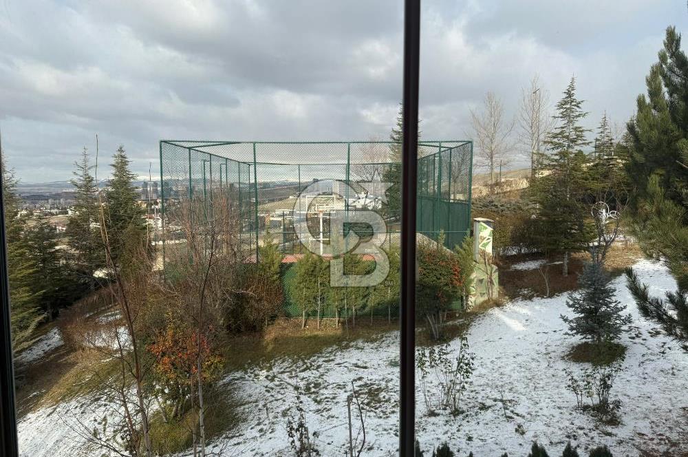 ALACAATLI 'DA MANZARALI HAVUZLU SİTEDE SATILIK 4+1 VİLLA