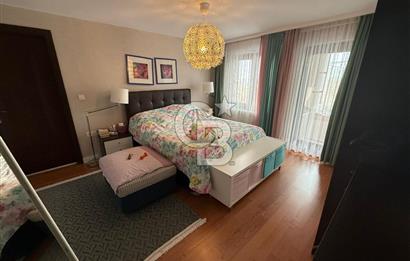 ALACAATLI 'DA MANZARALI HAVUZLU SİTEDE SATILIK 4+1 VİLLA