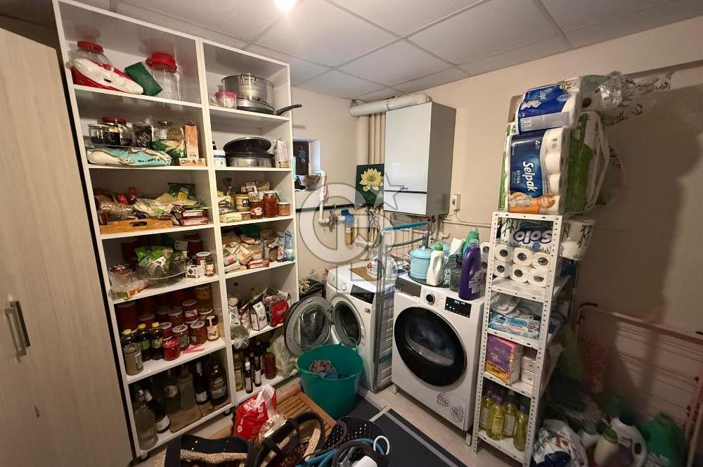 ALACAATLI 'DA MANZARALI HAVUZLU SİTEDE SATILIK 4+1 VİLLA