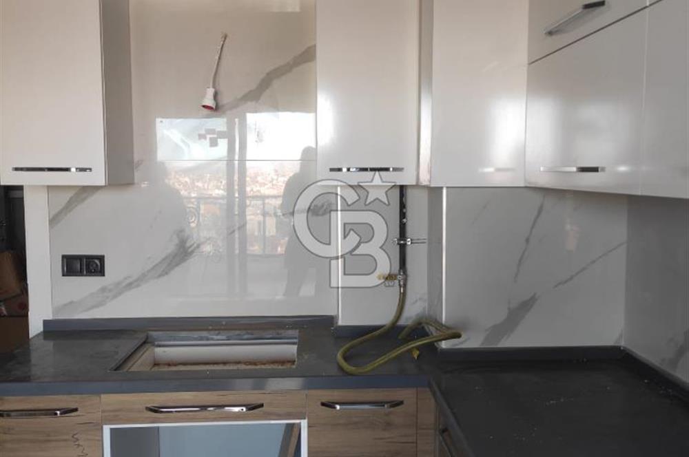 UŞAK MERKEZDE MANZARALI CAM BALKONLU 3+1 SATILIK DAİRE