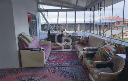 Dazkırı-Bozan Köyünde 6+1 Satılık Konut, Besihane ve Müştemilatı