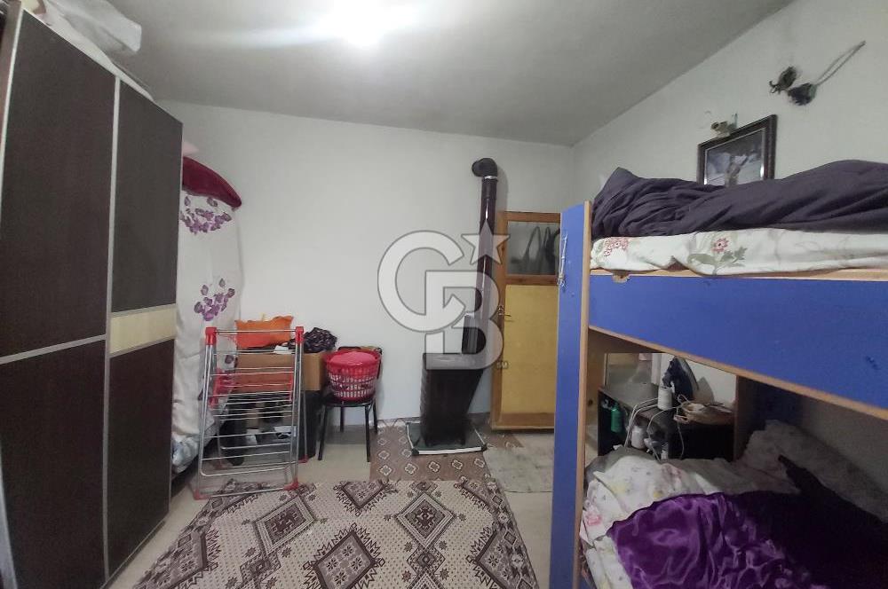 Dazkırı-Bozan Köyünde 6+1 Satılık Konut, Besihane ve Müştemilatı