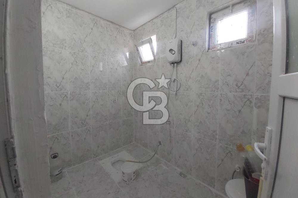 Dazkırı-Bozan Köyünde 6+1 Satılık Konut, Besihane ve Müştemilatı