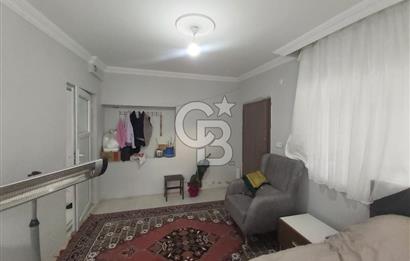 Dazkırı-Bozan Köyünde 6+1 Satılık Konut, Besihane ve Müştemilatı