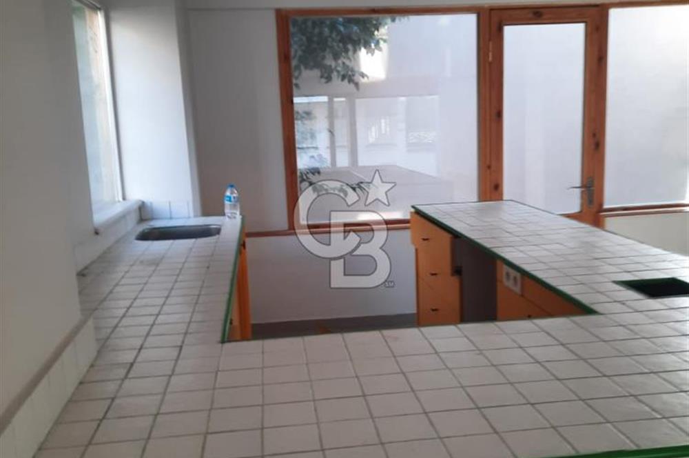 SARIYER MERKEZ, 300M2 TRİPLEKS, DENİZE 300M MESAFEDE KİRALIK BİNA