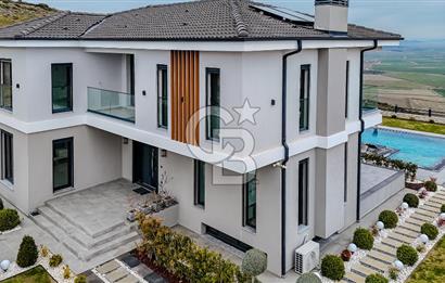 FOÇA YENİBAĞARASI'DA 5+1 TRİPLEX LOFT DENİZ MANZARALI SATILIK LÜKS VİLLA