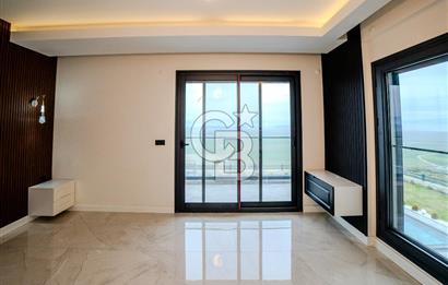 FOÇA YENİBAĞARASI'DA 5+1 TRİPLEX LOFT DENİZ MANZARALI SATILIK LÜKS VİLLA
