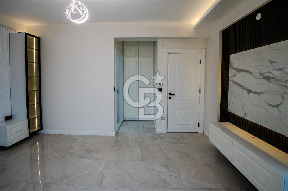 FOÇA YENİBAĞARASI'DA 5+1 TRİPLEX LOFT DENİZ MANZARALI SATILIK LÜKS VİLLA