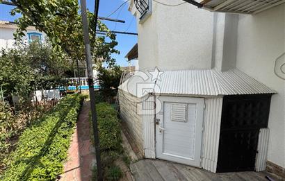 Yeni Şakran’da Denize Sıfır Dubleks Villa Havuzlu Site Üçinde