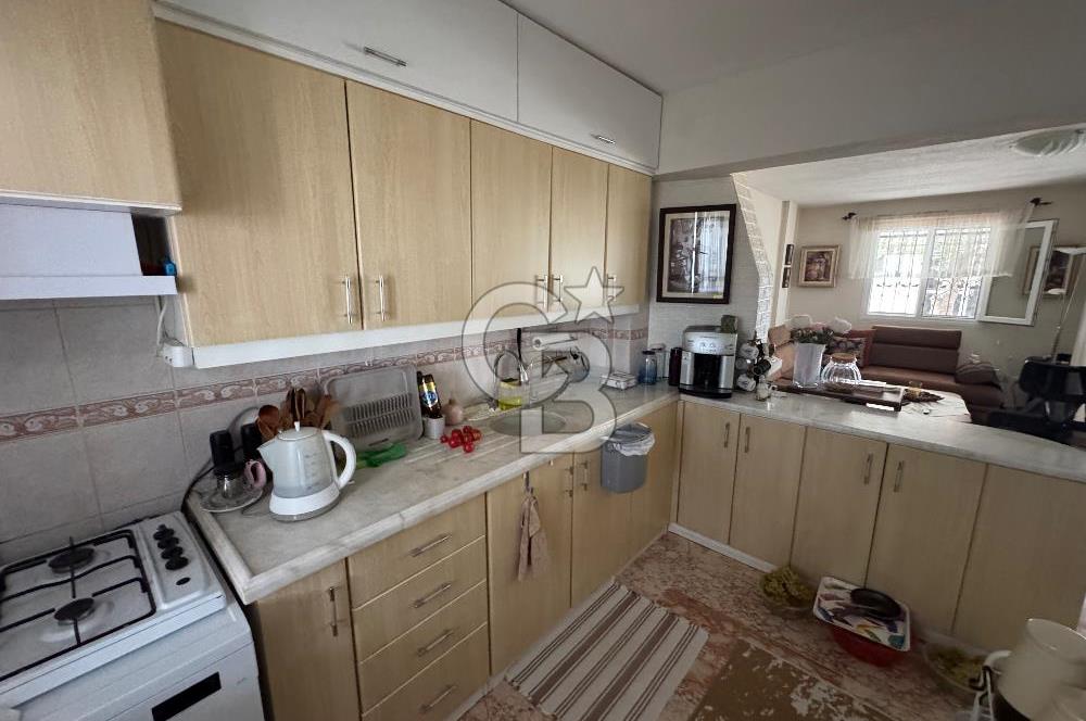 Yeni Şakran’da Denize Sıfır Dubleks Villa Havuzlu Site Üçinde