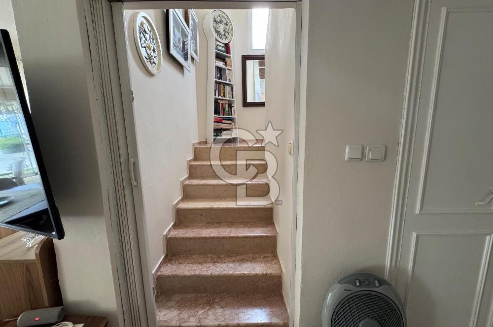 Yeni Şakran’da Denize Sıfır Dubleks Villa Havuzlu Site Üçinde