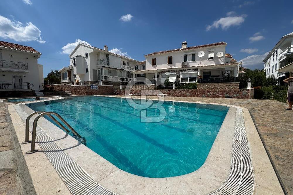 Yeni Şakran’da Denize Sıfır Dubleks Villa Havuzlu Site Üçinde